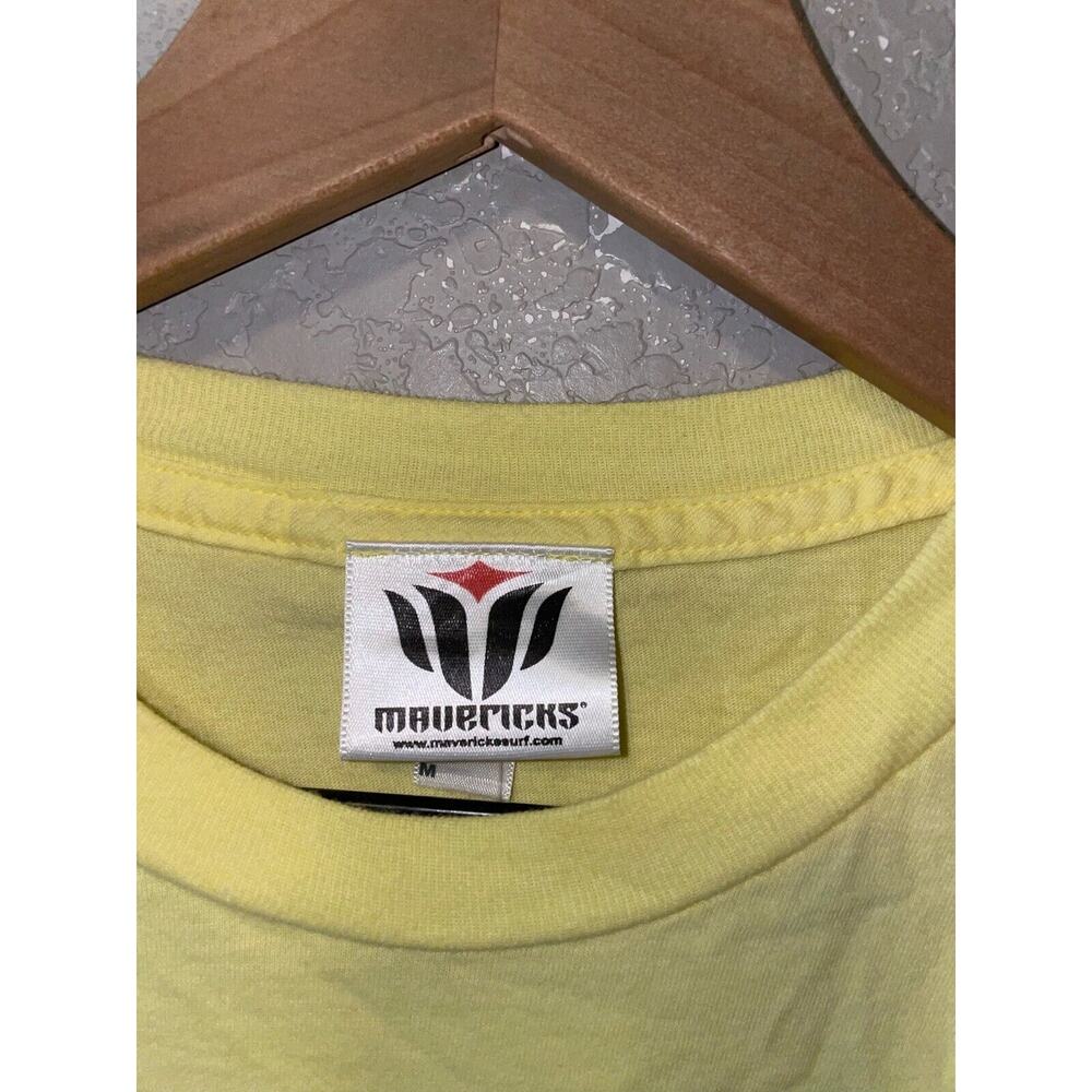 Womens Mavericks Surf Shirt Maverick Yellow Graphic Crop Top Tee Women M Medium - Picture 4 of 8